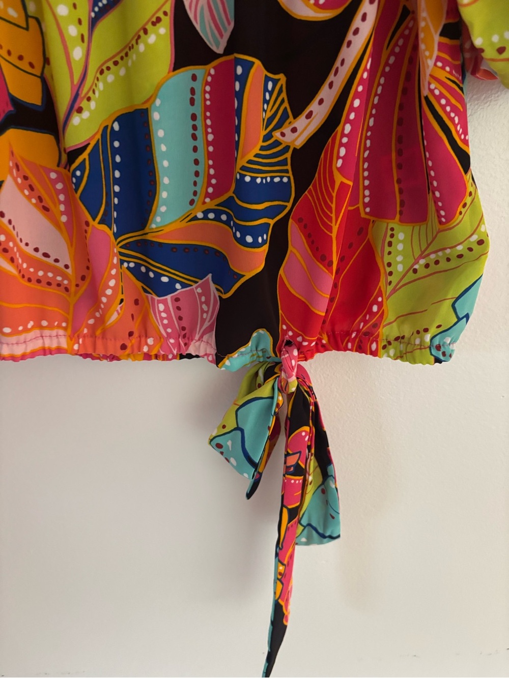CeCe multicolor blouse - Picture 4 of 7